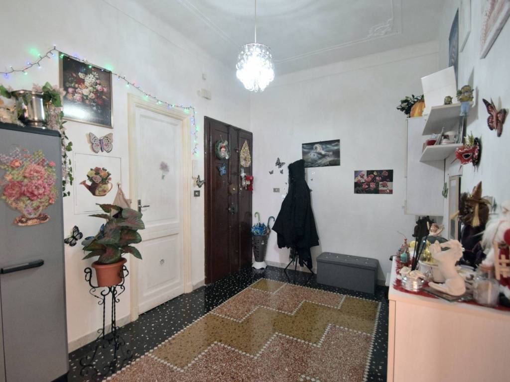 Appartamento a Genova in Via Coronata - Foto 2