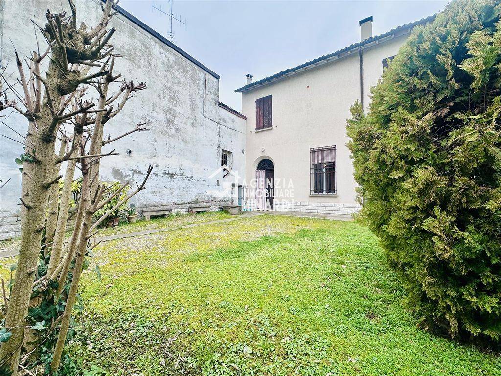 Casa indipendente a Faenza in VIA GIUSEPPE GARIBALDI, 14 - Foto 2