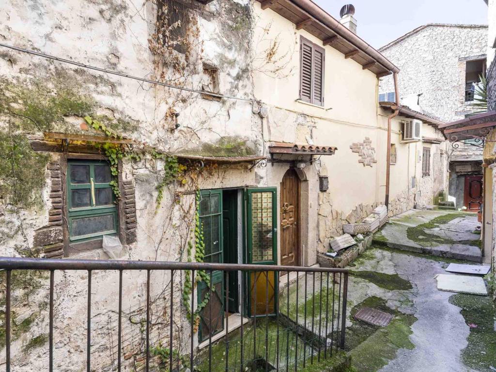 Appartamento a Poggio moiano in Via Pettorone - Foto 2