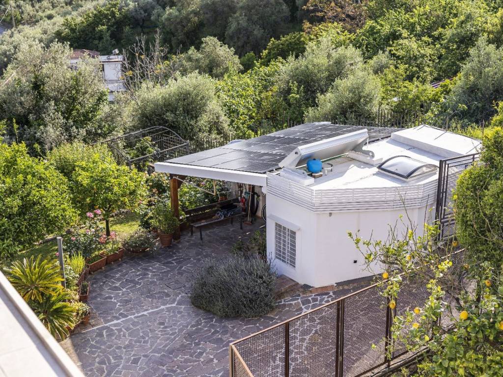 Villa a Salerno in Via Casa di Giacomo, 59 - Foto 3