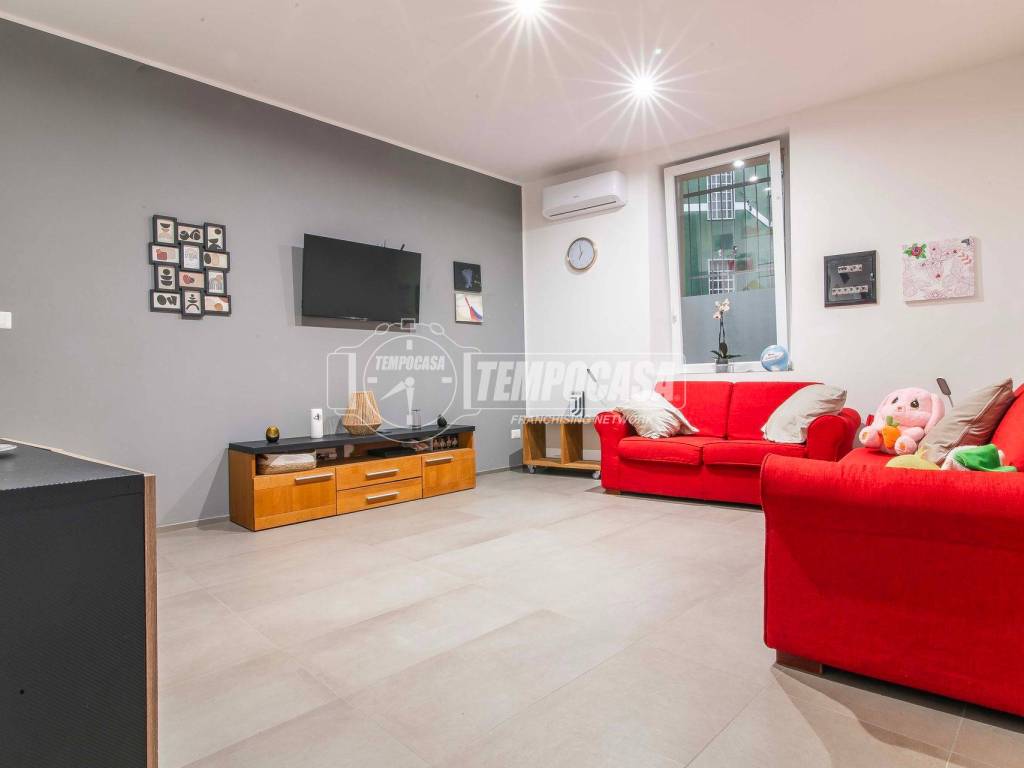 Appartamento a Fenegrò in Via Alessandro Volta - Foto 2