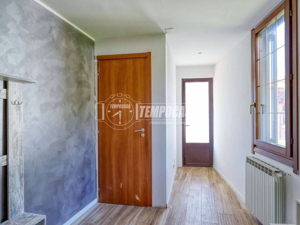 Appartamento a Bisuschio in Via G. Ronchetti - Foto 3
