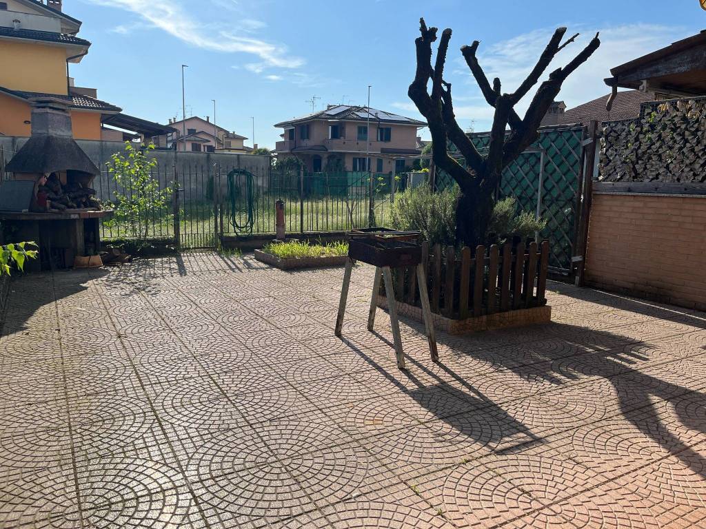 Villetta a schiera a Salerano sul lambro in Via Michelangelo Buonarroti - Foto 4