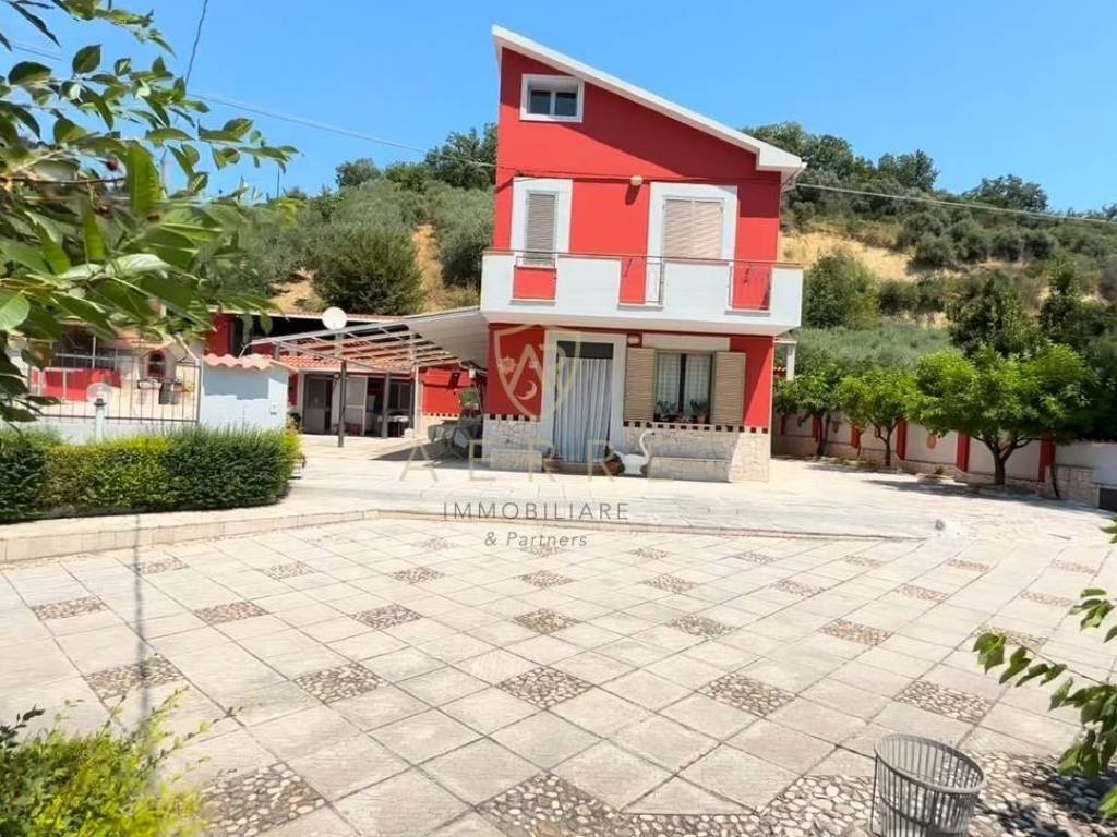 Casa indipendente a Chieti in Strada Villaggio del Fanciullo, 60 - Foto 2