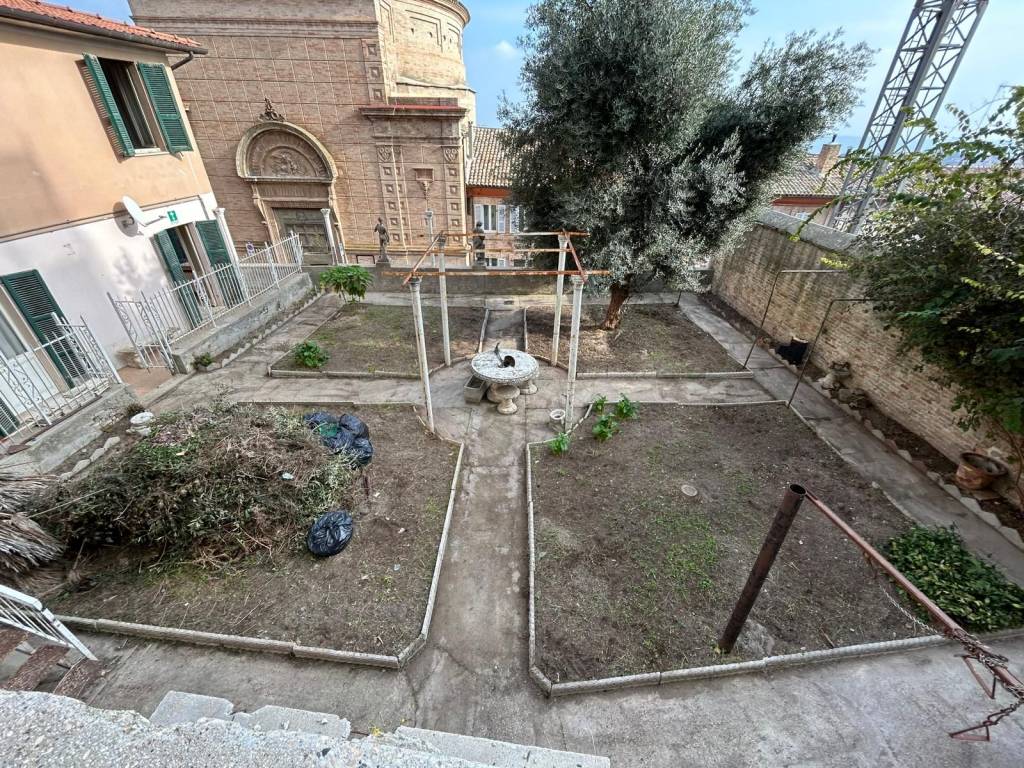 Appartamento a Fermo in Via Cesare Battisti - Foto 2