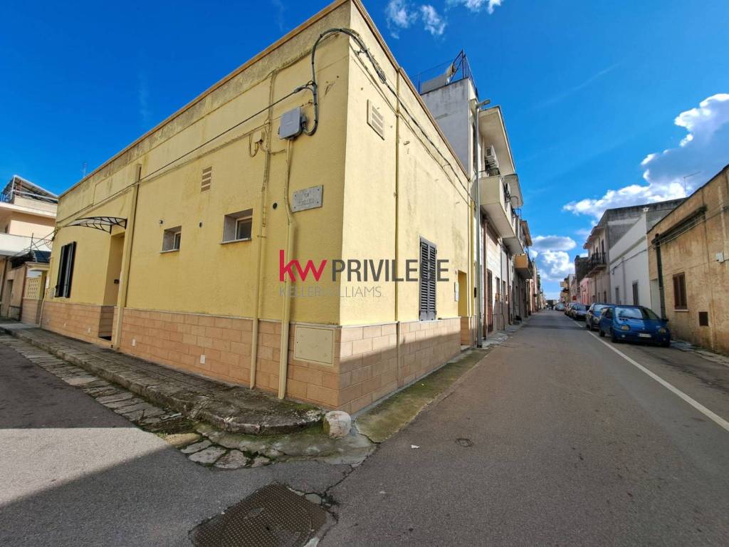 Casa indipendente a Mesagne in Via Silvio Pellico - Foto 2