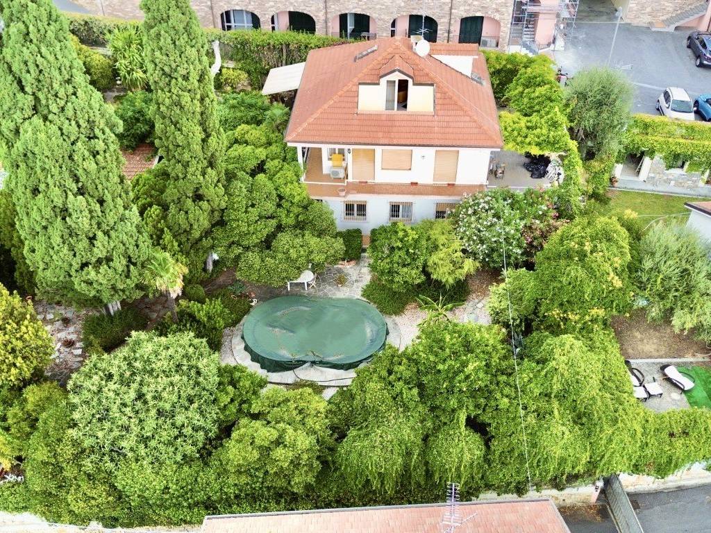 Villa a Imperia in Via Privata Altamira, 21 - Foto 2