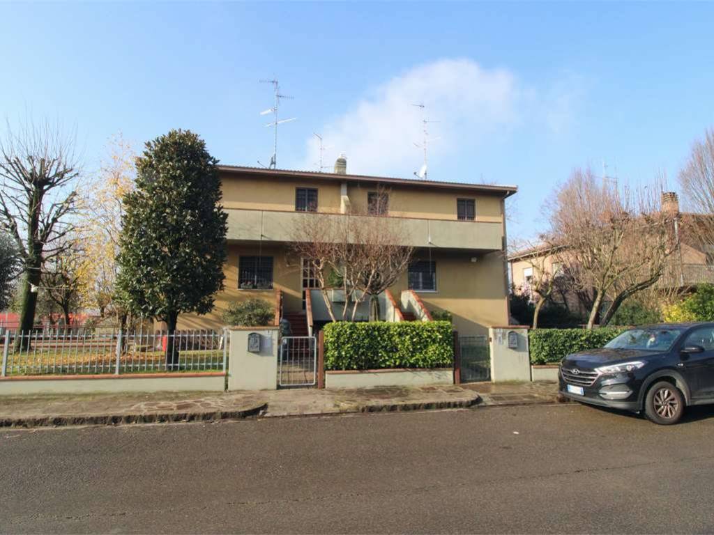 Villetta a schiera a Carpi in via mare di bering , 3 - Foto 2