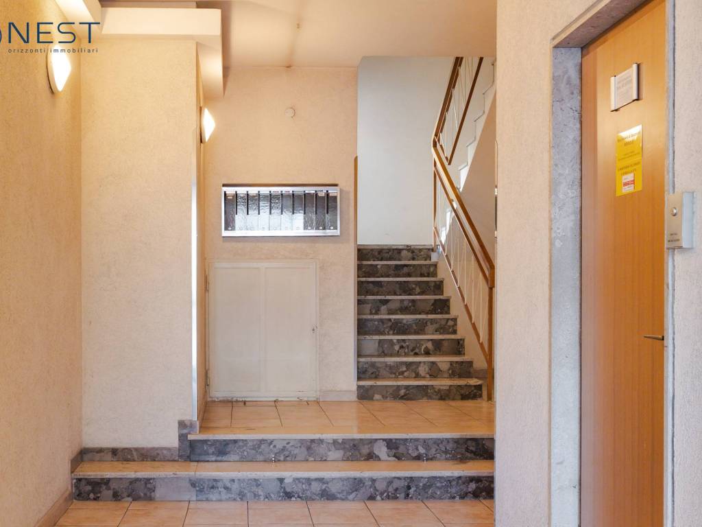 Appartamento a Trieste in Via Raimondo Battera, 34 - Foto 3
