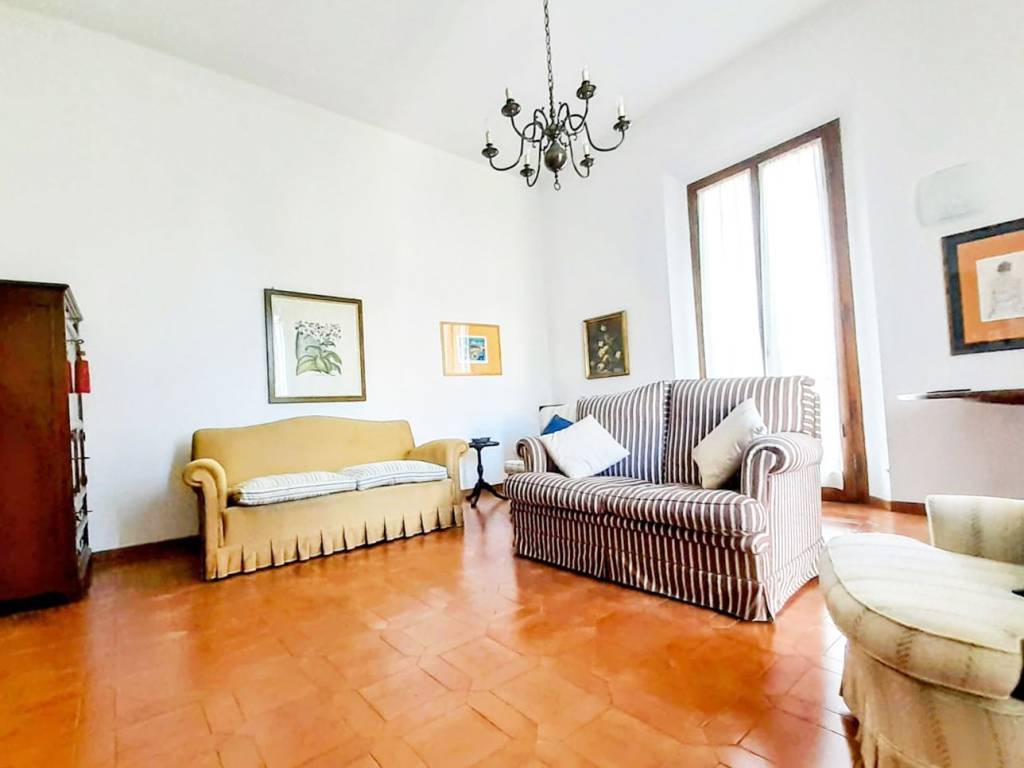 Appartamento a Pontedera in Viale 4 Novembre - Foto 3