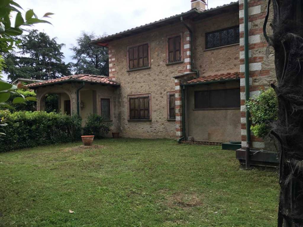 Villa a Pietrasanta in Via Pietro Castellacci, 30 - Foto 4