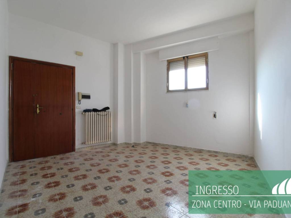 Appartamento a Mesagne in Via Paduano, 44 - Foto 3