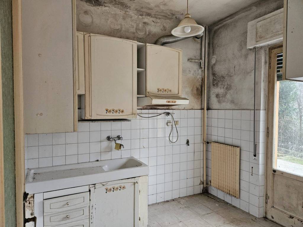 Appartamento a Lumarzo in Frazione Chiappato - Foto 4