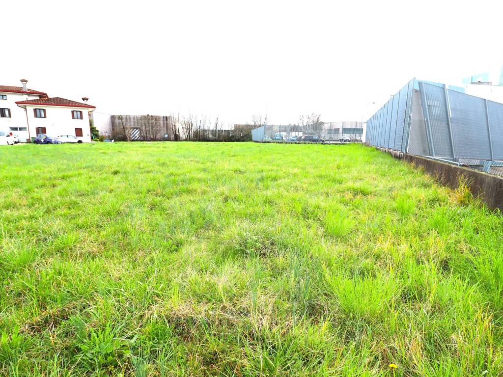 Terreno a Pordenone in Via delle Crede, 6 - Foto 4