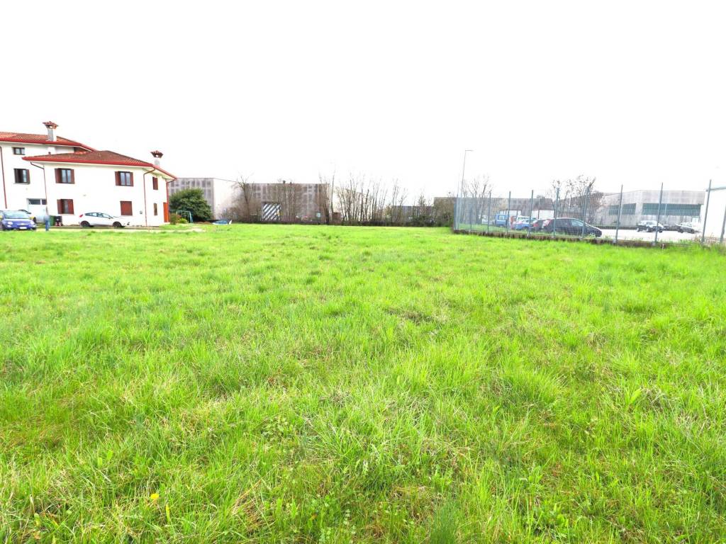 Terreno a Pordenone in Via delle Crede, 6 - Foto 5