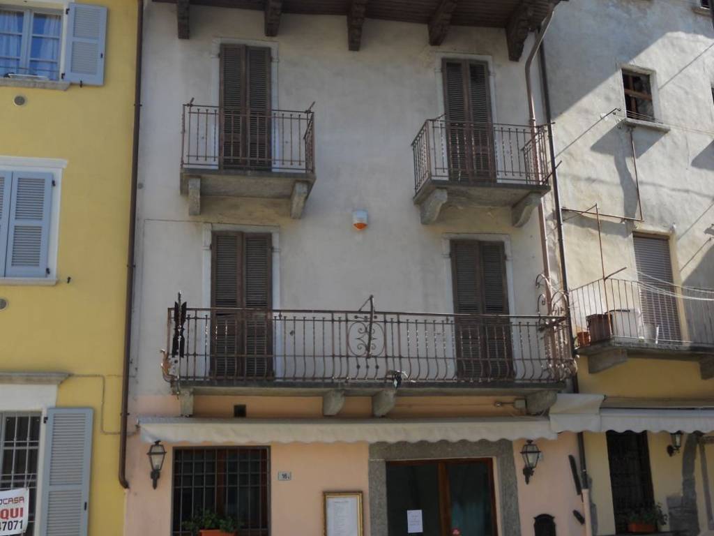 Casa indipendente a Domodossola in Piazza Fontana, 16 - Foto 3