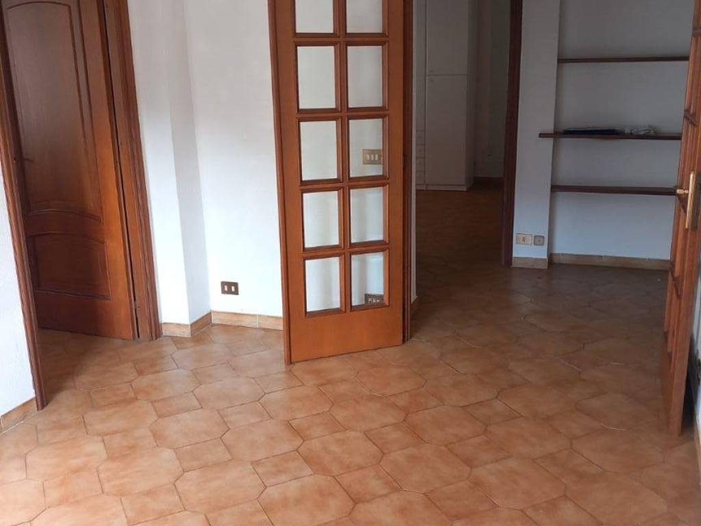 Appartamento a Savona in Piazza Martiri della Libertà - Foto 4