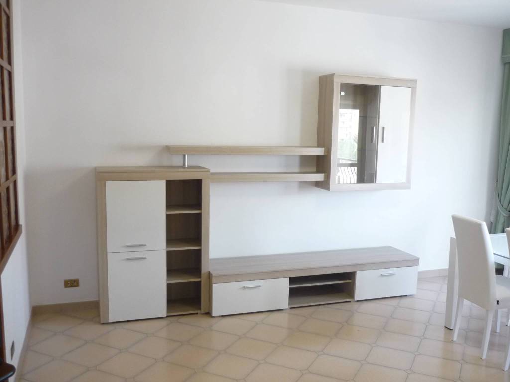 Appartamento a Crotone in Via Andrea Cefaly - Foto 2