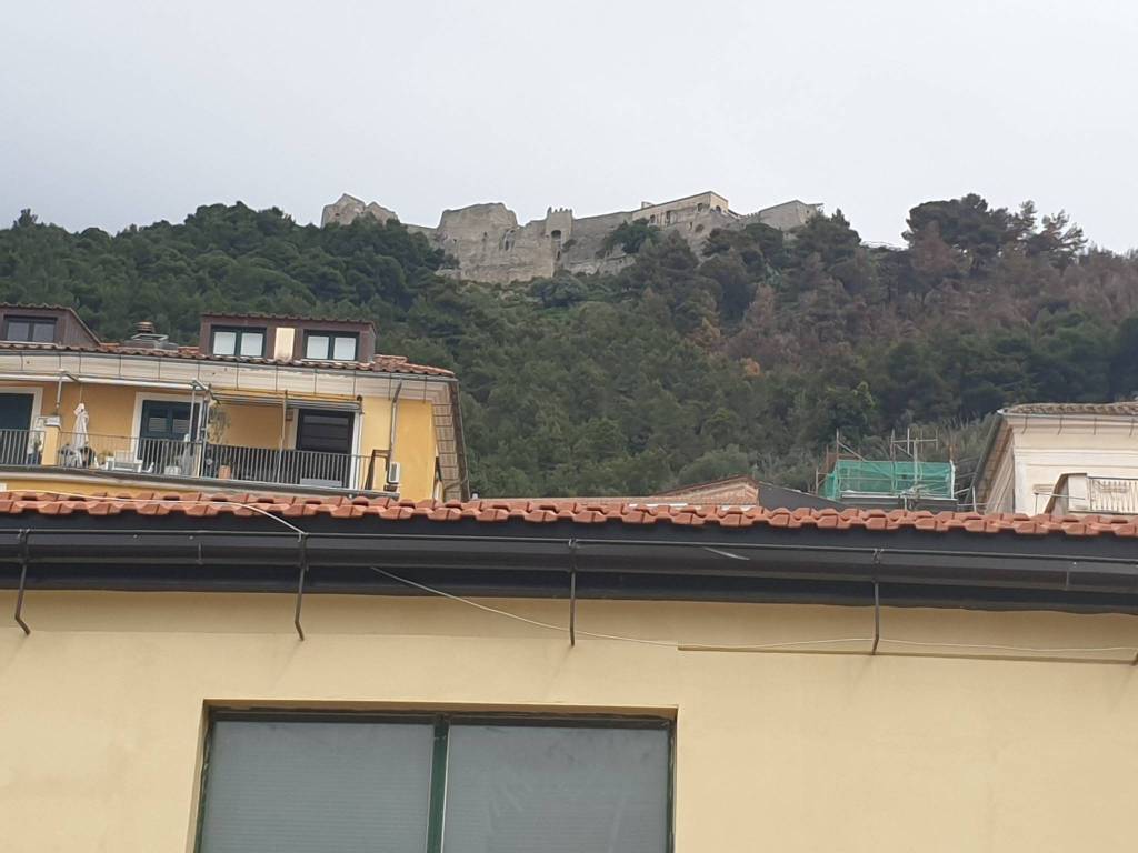 Appartamento a Salerno in Vicolo Gaetano Esposito - Foto 2