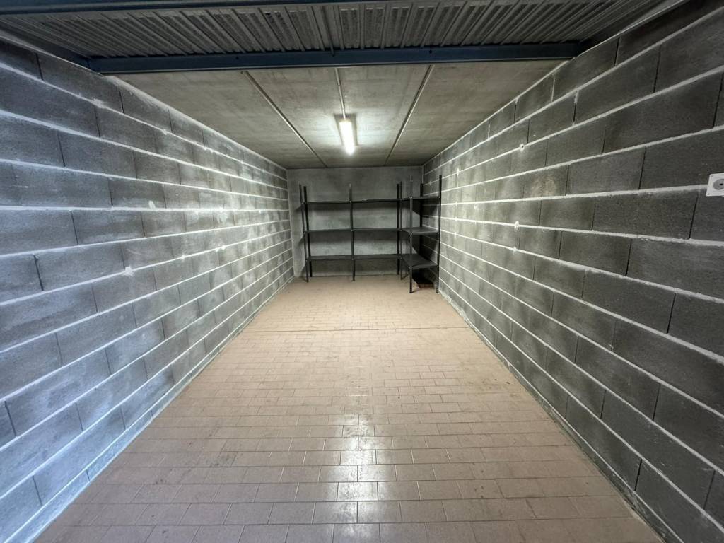 Box / garage a Loano in Via Cremona, 3 - Foto 3