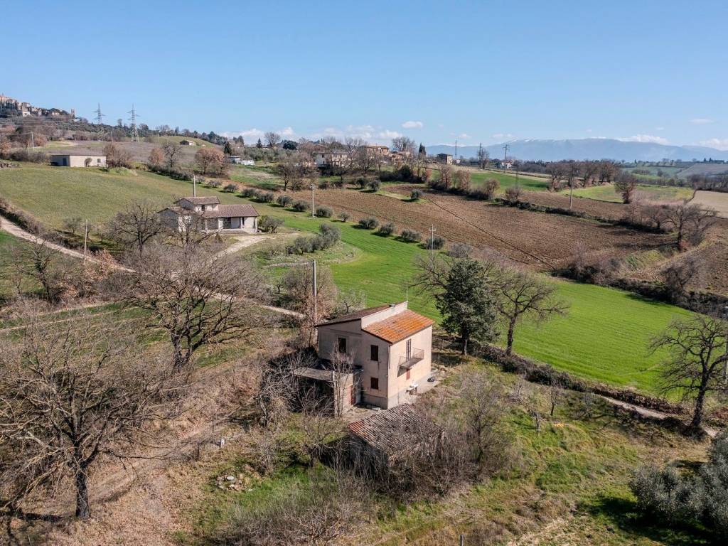 Villa a Gualdo cattaneo in Via Villa Reginaldo - Foto 5