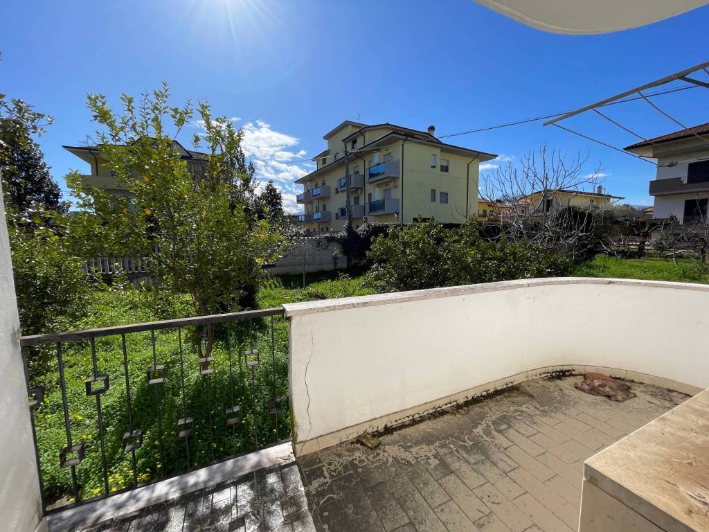 Appartamento a Manoppello in Via Gran Sasso, 14 - Foto 4