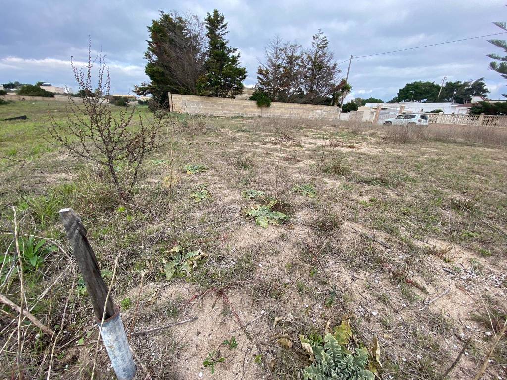 Terreno a Manduria in Via Marettimo - Foto 2