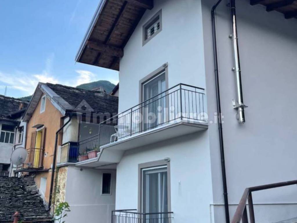 Casa indipendente a Villadossola in Via Crotto, 21 - Foto 2