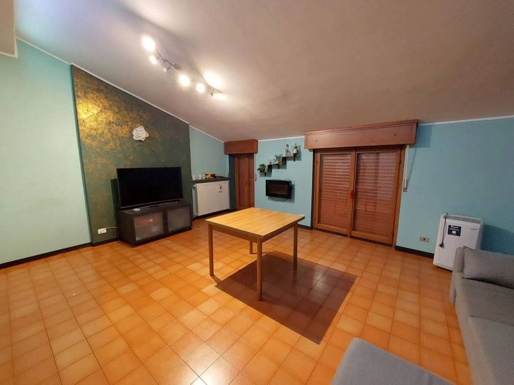 Appartamento a Fiorenzuola d'arda in Corso Garibaldi, 28 - Foto 2