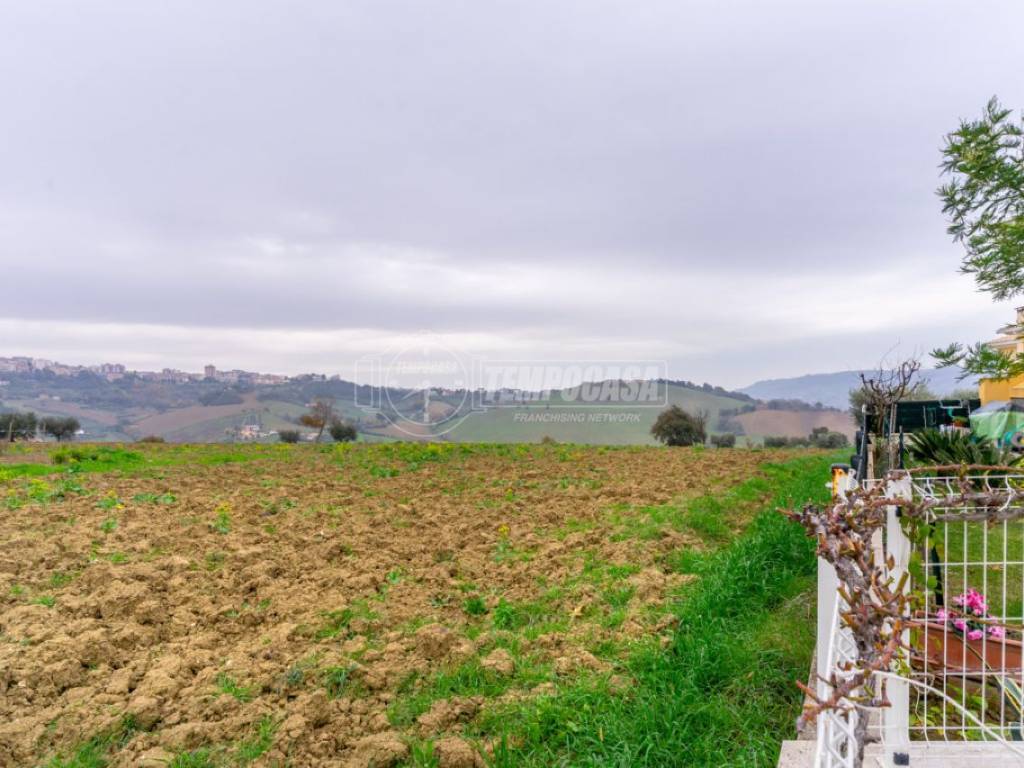 Terreno a Montegranaro in Via Fermana Sud 499 - Foto 2