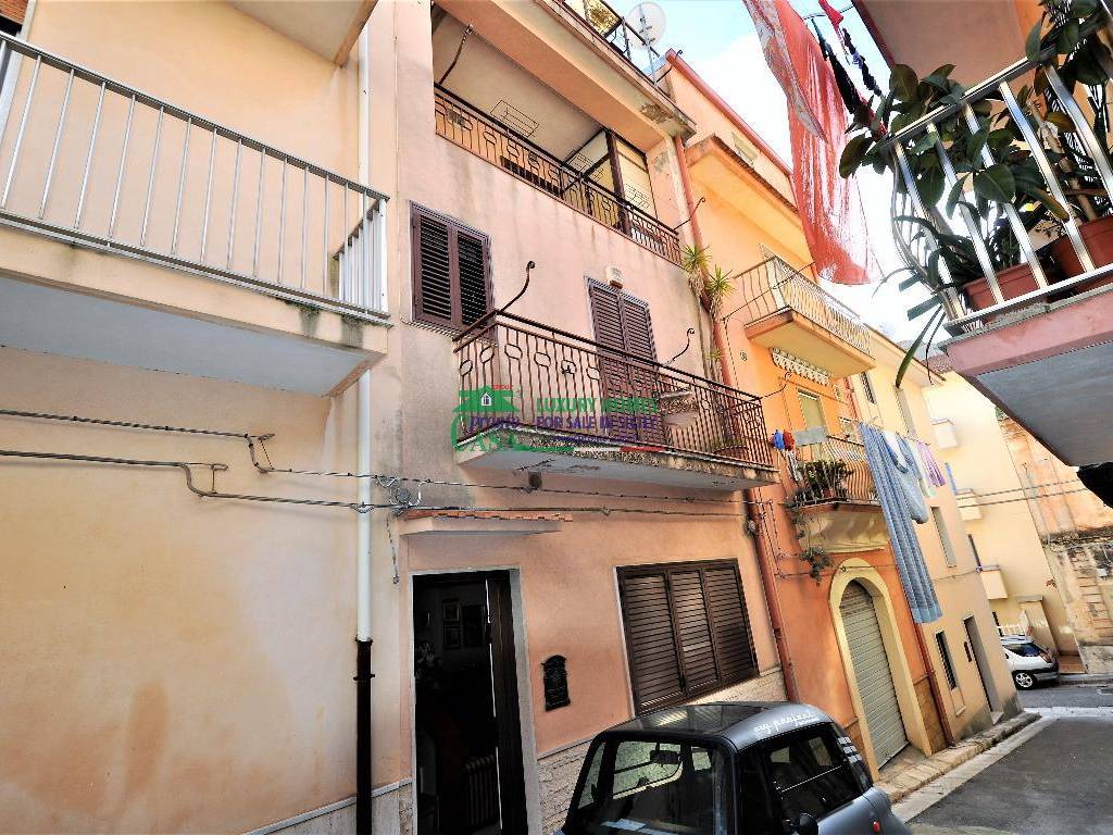 Casa indipendente a Ragusa in Via Padre Trapani - Foto 3