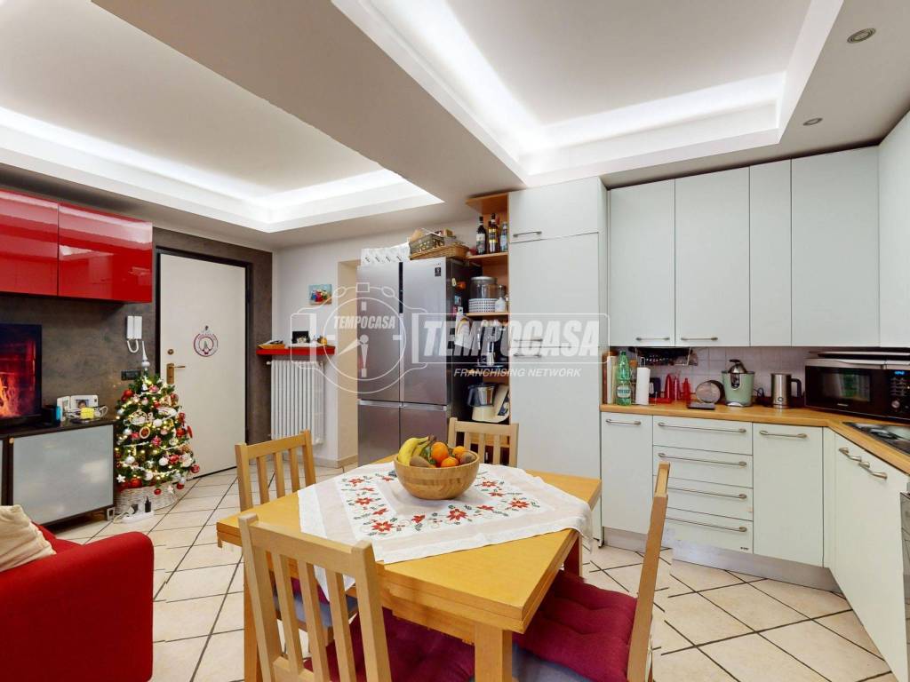 Appartamento a Santa vittoria d'alba in Via Vittorio Emanuele 7 - Foto 4