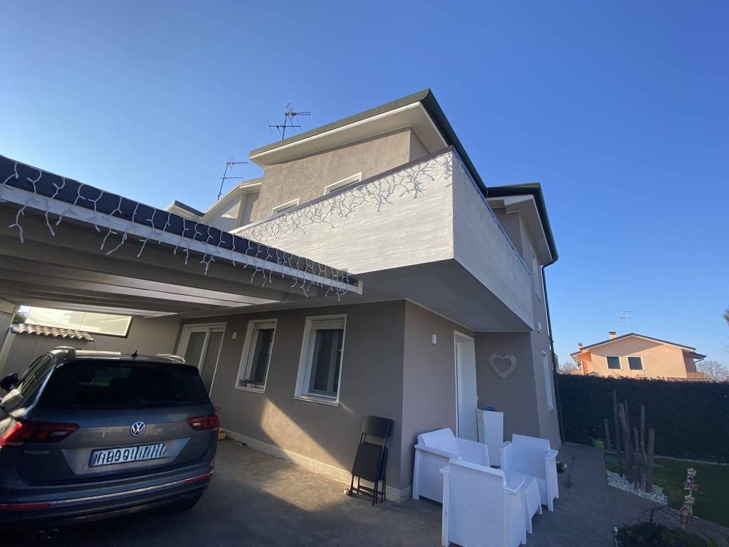 Villetta a schiera a Taglio di po in Via John Fitzgerald Kennedy - Foto 4