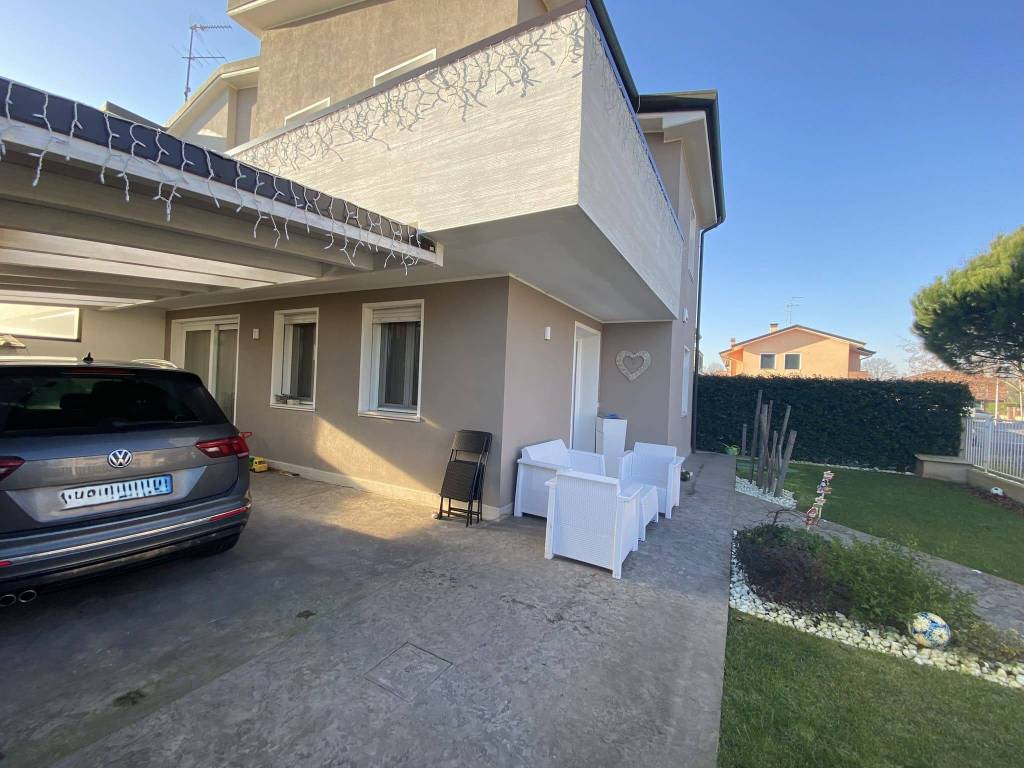 Villetta a schiera a Taglio di po in Via John Fitzgerald Kennedy - Foto 5