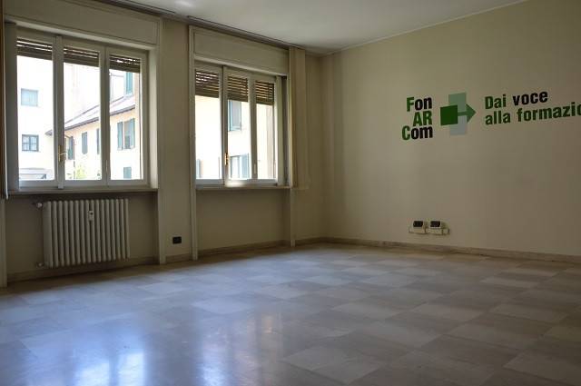 Appartamento a Gallarate in Via Luigi Borghi, 7 - Foto 4