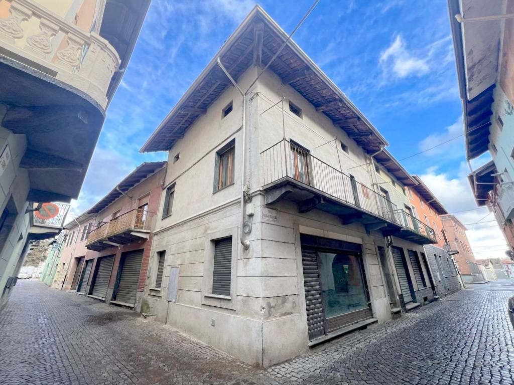 Palazzo / stabile a Livorno ferraris in Piazza Galileo Ferraris, 37 - Foto 2
