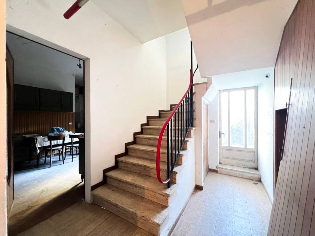 Palazzo / stabile a Livorno ferraris in Piazza Galileo Ferraris, 37 - Foto 4