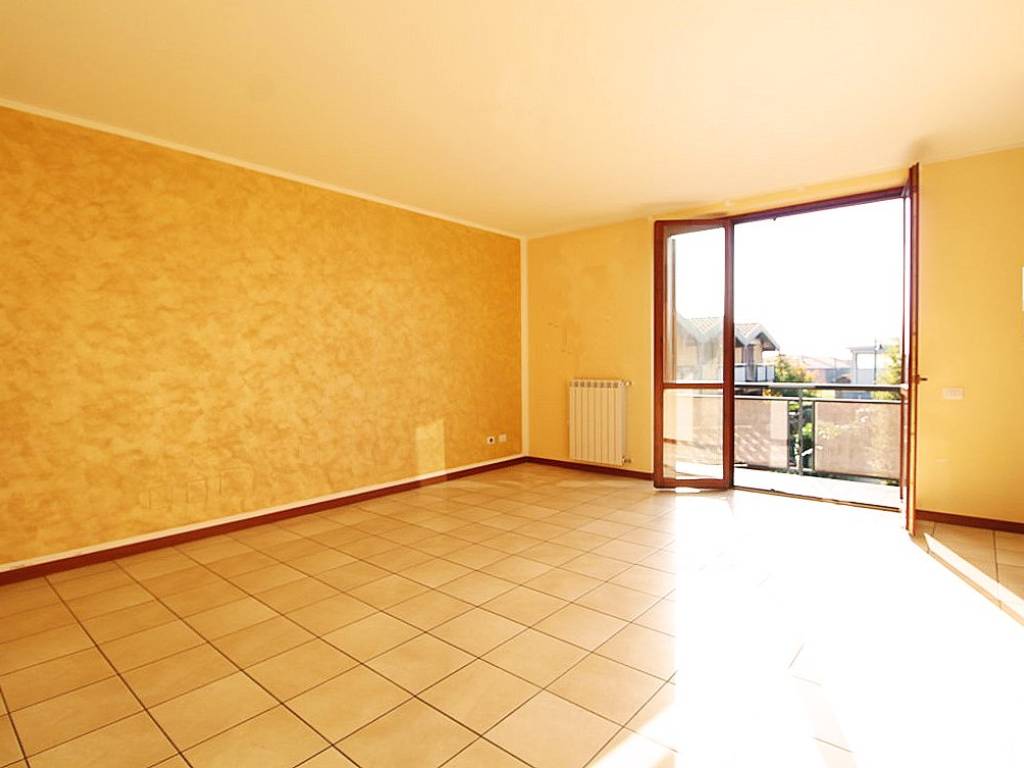 Appartamento a Tradate in Via Canaletto - Foto 2