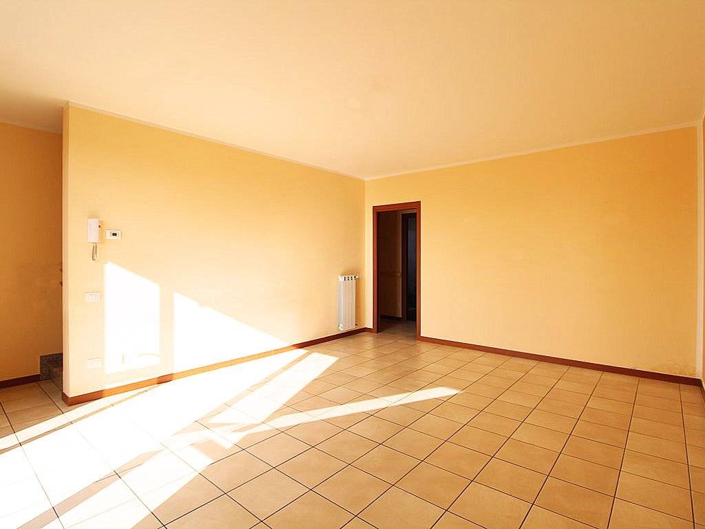 Appartamento a Tradate in Via Canaletto - Foto 3