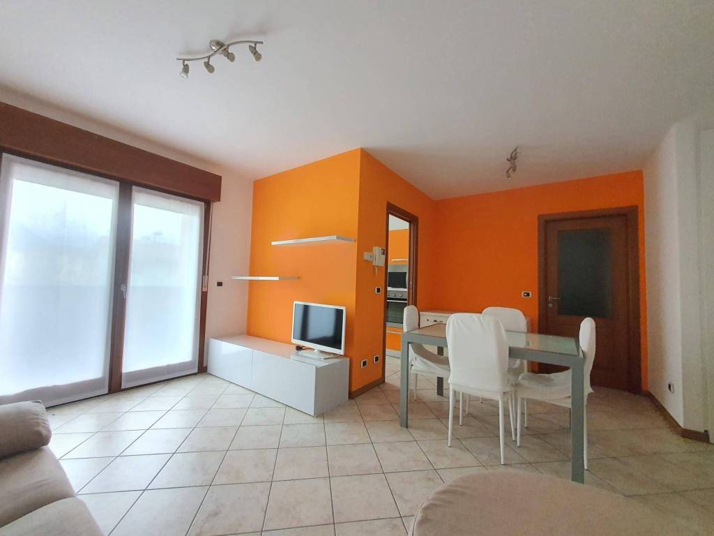 Appartamento a Tolmezzo in Via Val di Gorto, 8 - Foto 4