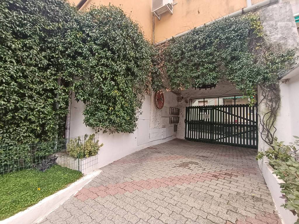 Appartamento a Genova in Salita di Granarolo, 17 - Foto 4