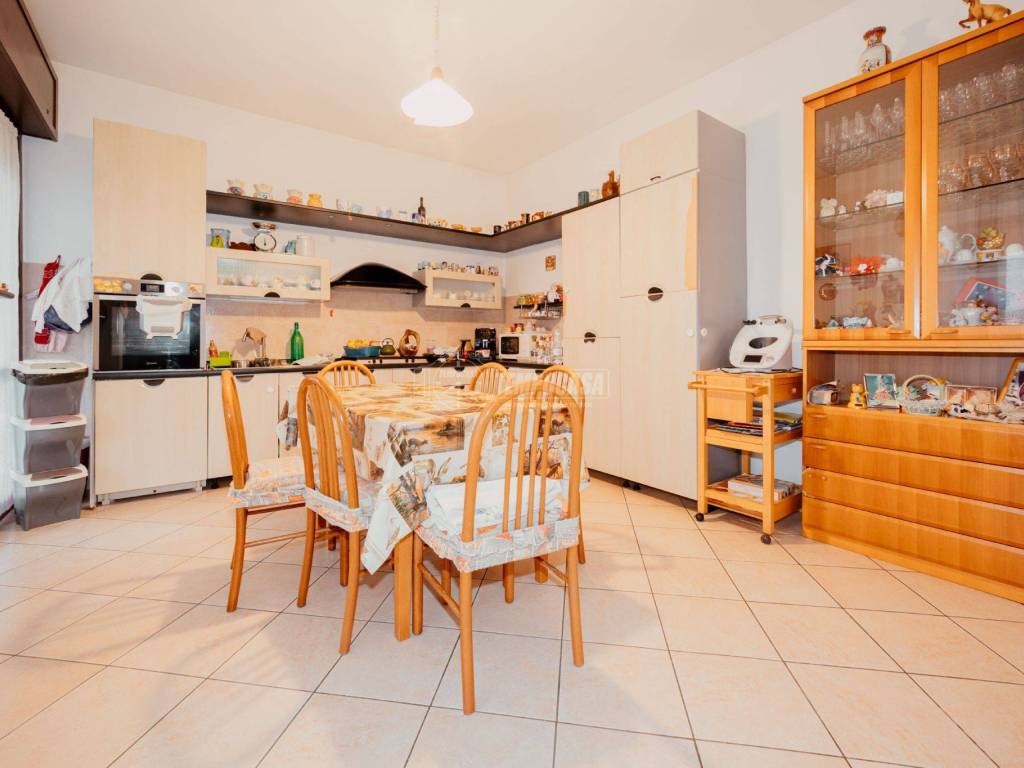 Villa a Mortara in Via Galileo Galilei 3 - Foto 2