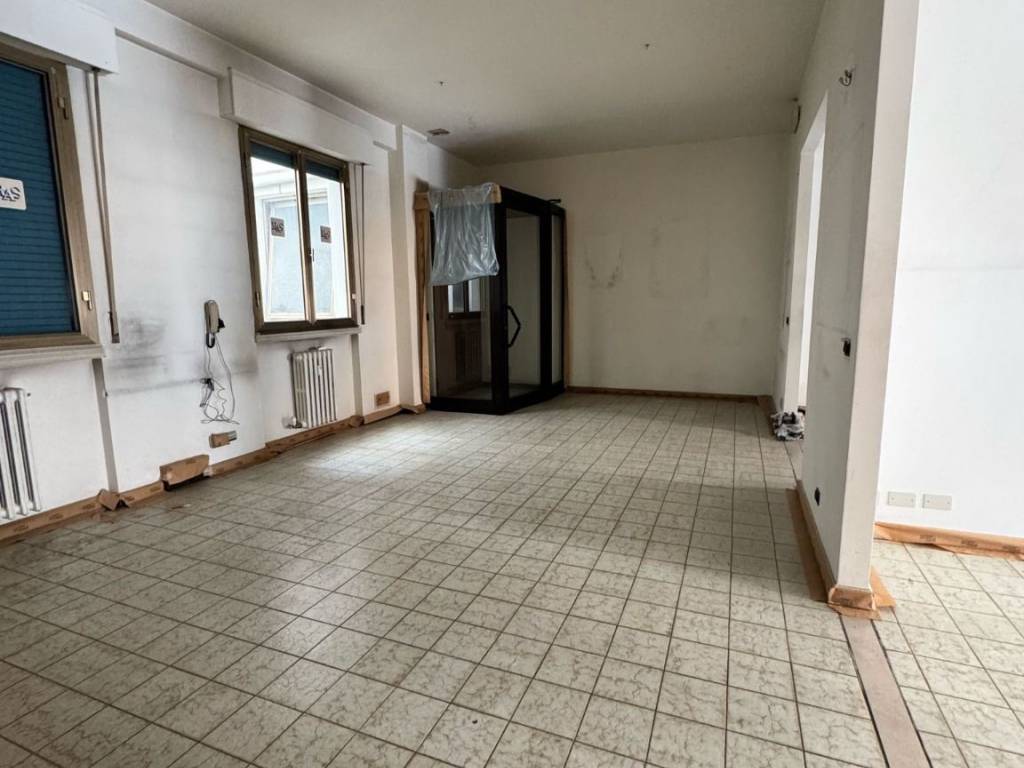 Appartamento a Mantova in Piazza Martiri di Belfiore - Foto 2