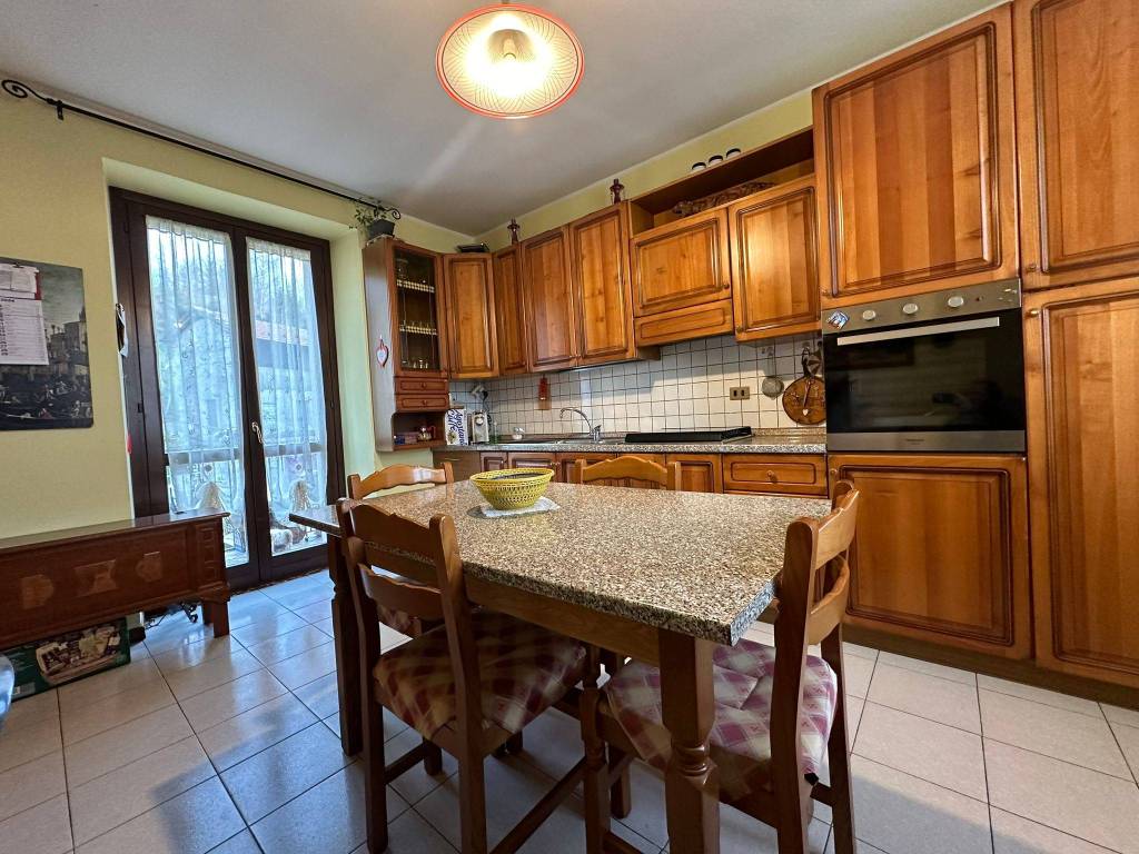 Casa indipendente a Castello di brianza in Via San Lorenzo, 23 - Foto 5