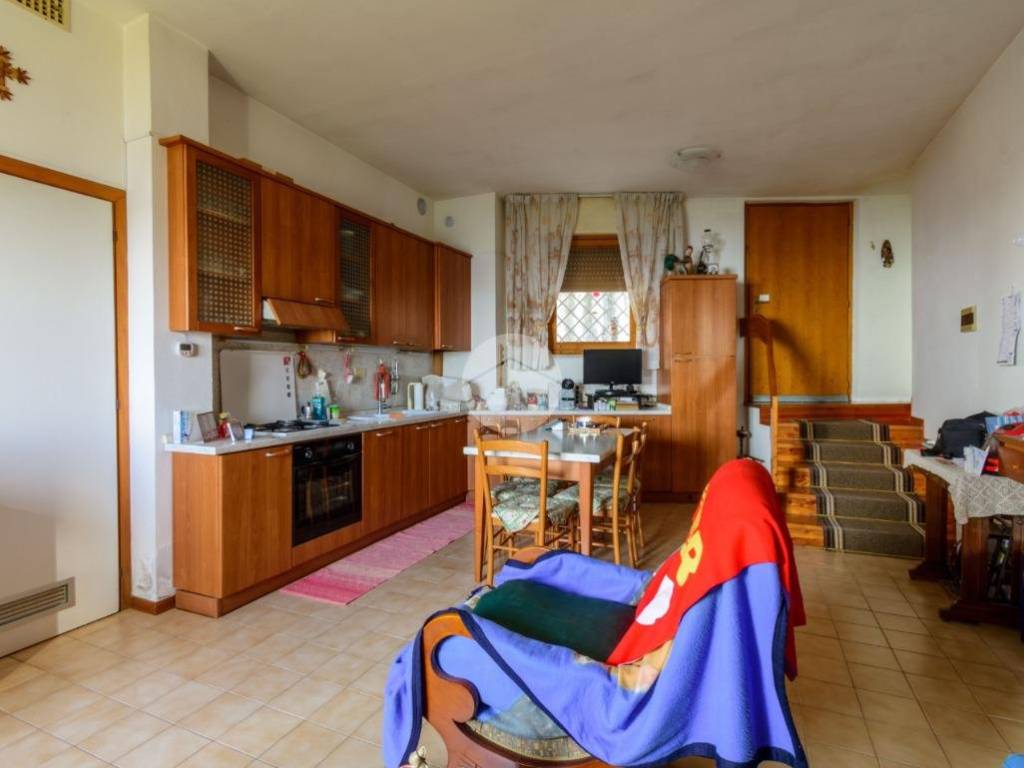 Appartamento a Fumane in VIA CREAR, 2 - Foto 2