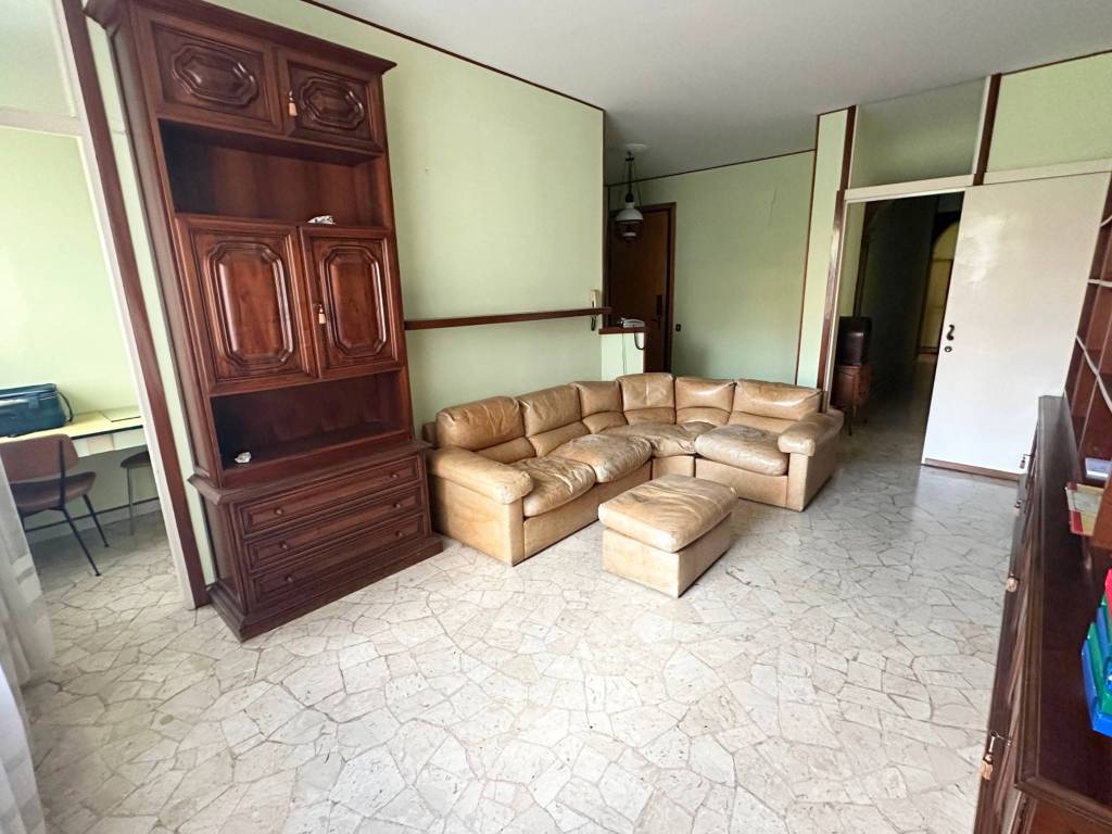 Appartamento a Oleggio in Via Sempione - Foto 5