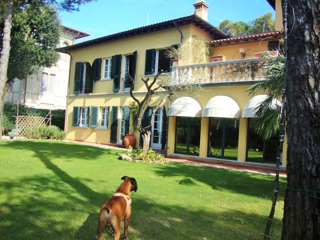 Villa a Pietrasanta in Viale Roma, 46 - Foto 4