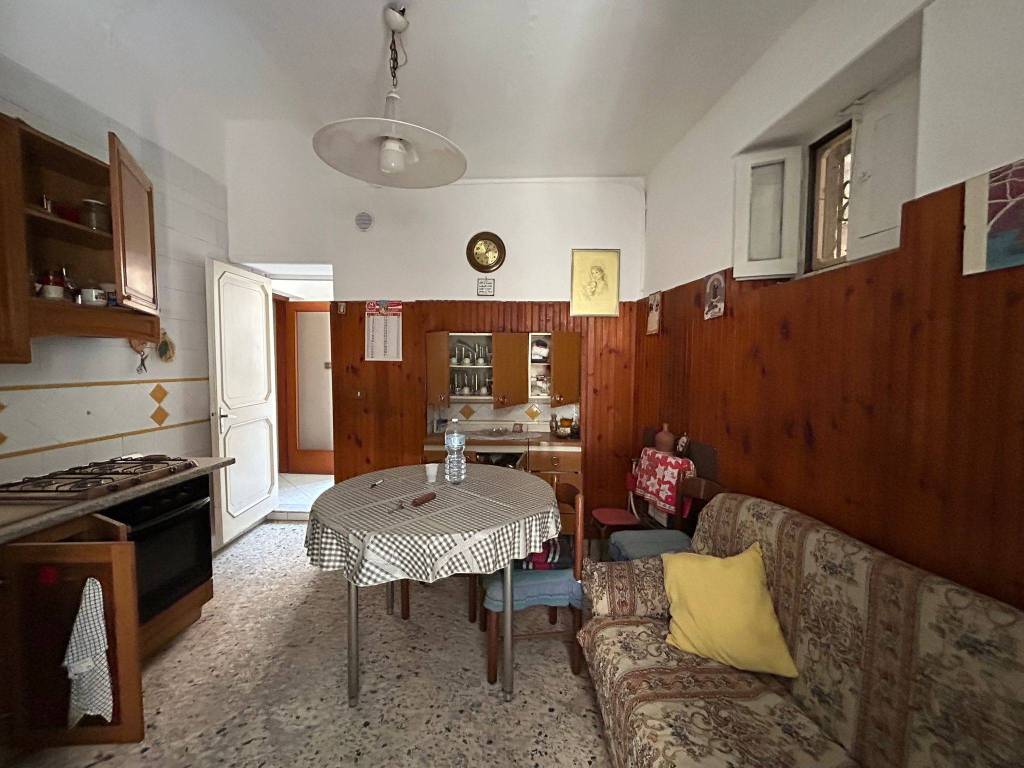 Casa indipendente a Mercato san severino in Via Francesco Caracciolo - Foto 2