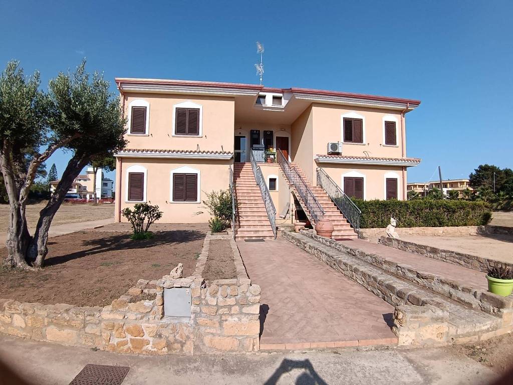Villetta a schiera a Isola di capo rizzuto in Via Annunziata - Foto 2