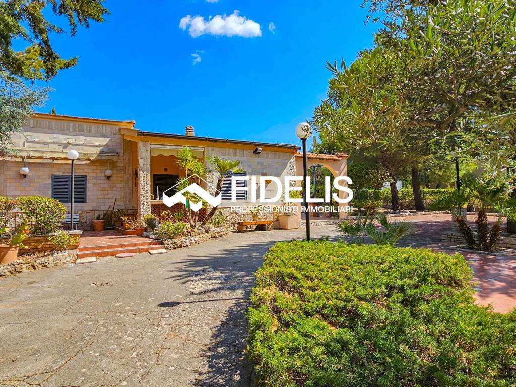 Villa a Andria in Viale Federico II di Svevia - Foto 3